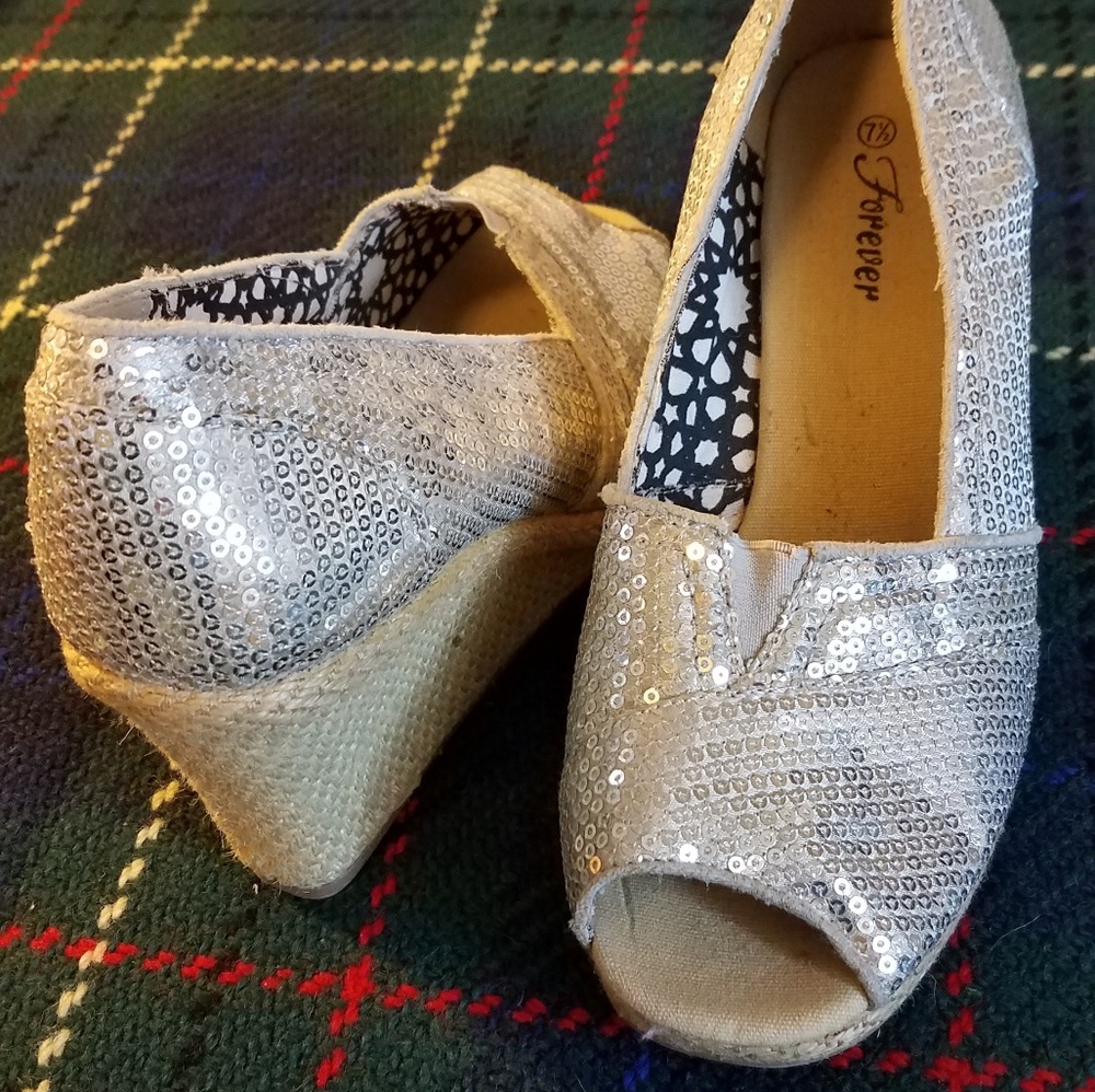 Sequin heeled wedges 7.5